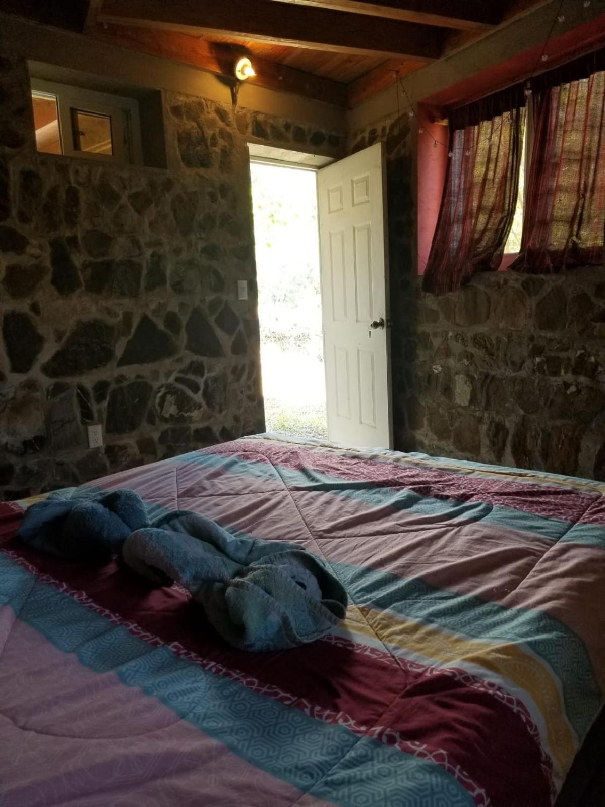 Ch'I Bocol Community Hostel Lanquín Екстериор снимка